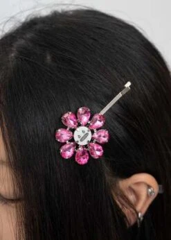 Charles JeffreyCRAZY DAIZY HAIR PIN - PINK -Grami Jean Shop Charles Jeffrey CRAZY DAIZY HAIR PIN PINK 20230919024843 1