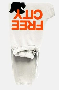 FREECITYLarge Logo Sweatpant - Creamyyum