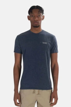 Grami Jean Shop 7 Blue&CreamHamptons Essential Tee - Navy