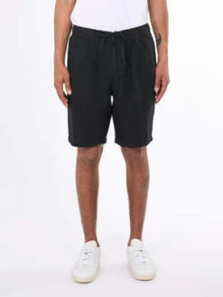 Knowledge Cotton ApparelLoose Linen Shorts - Black 9 Knowledge Cotton ApparelLoose Linen Shorts - Black -Grami Jean Shop Loose linen shorts in black 20230314162330