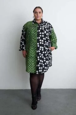 Osei-DuroUnisex Osei-Duro Labu Dress - Wag Rag 22 Osei-DuroUnisex Osei-Duro Labu Dress - Wag Rag -Grami Jean Shop Unisex Osei Duro Labu Dress Wag Rag 20220929000607