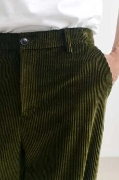 A Kind Of GuiseVali Chino Corduroy - Olive -Grami Jean Shop Vali Chino Olive Corduroy 20230901131831 3